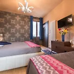 Hotel Romeo House
