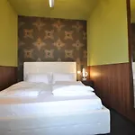 Romeo House 3*